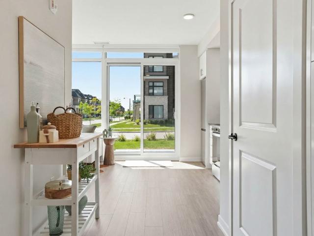 Apartment for rent in Oakville, Golden Horseshoe