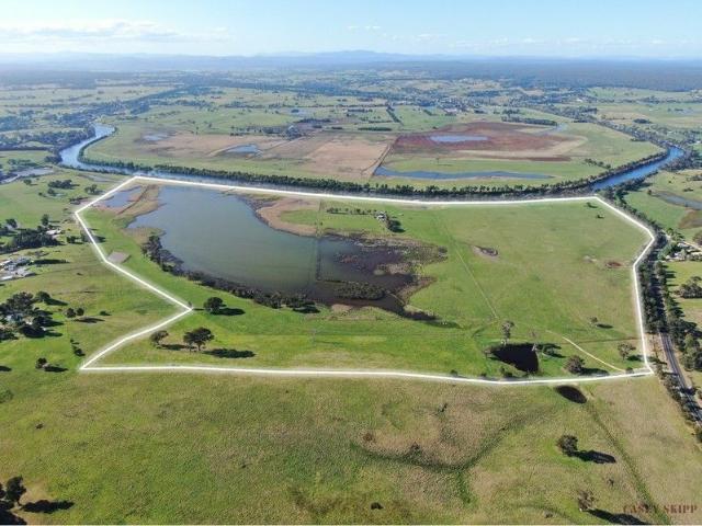 Cottage for sale in Metung, Victoria