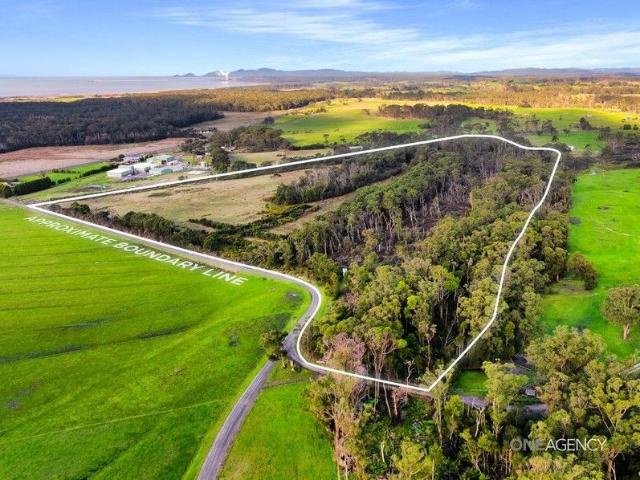 Cottage for sale in Wiltshire, Tasmania