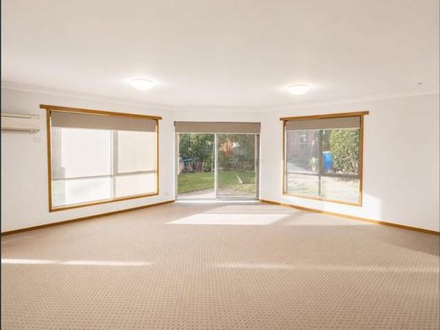 Apartment for rent in Shearwater, Tasmania
