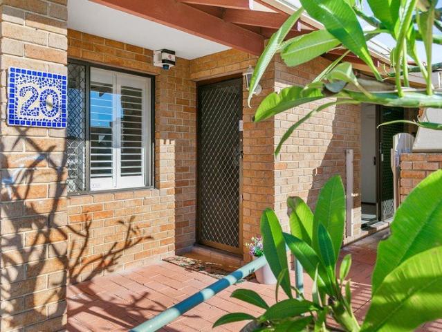 Apartment for sale in Marmion, Western Australia
