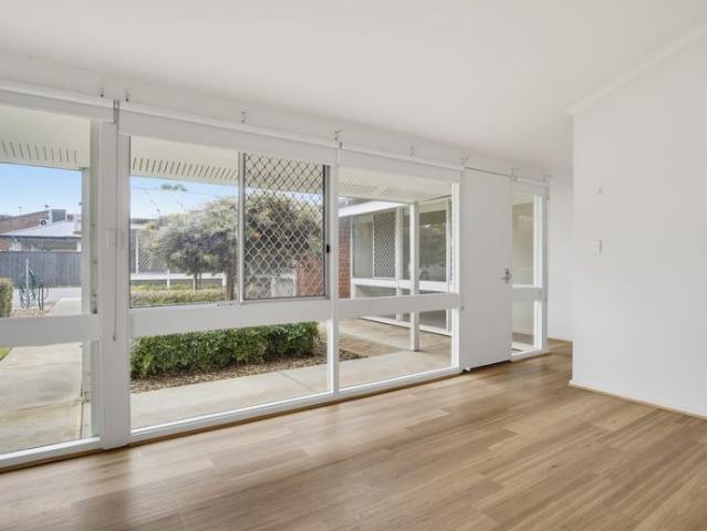 House for rent in Park Holme, Adelaide
