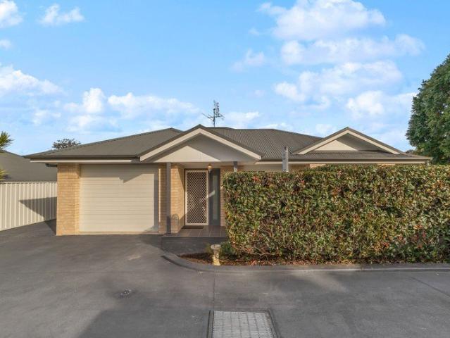 Villa for sale in Ambergate, New South Wales