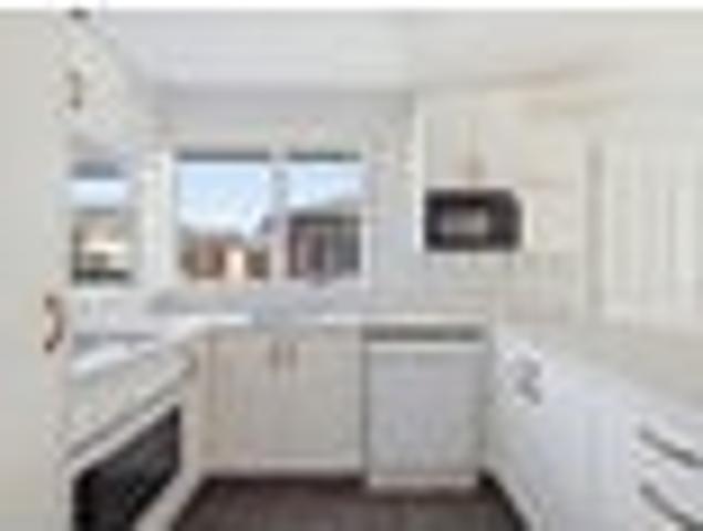 Apartment for sale in Heathcote, Canterbury