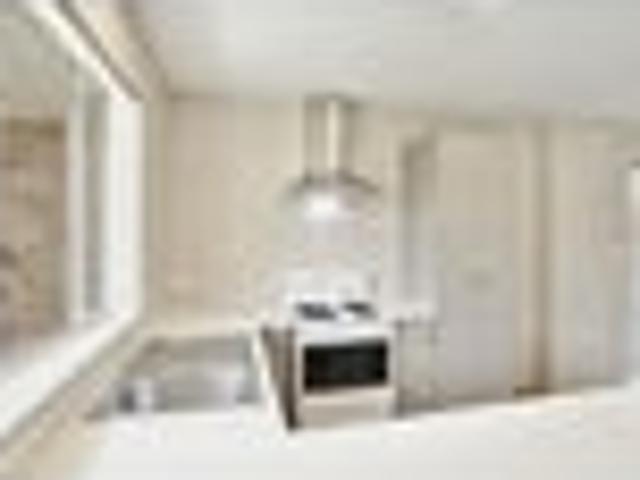 Apartment for sale in Chaslands, Canterbury