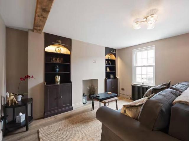 House for rent in Ewens Farm, Golden Valley