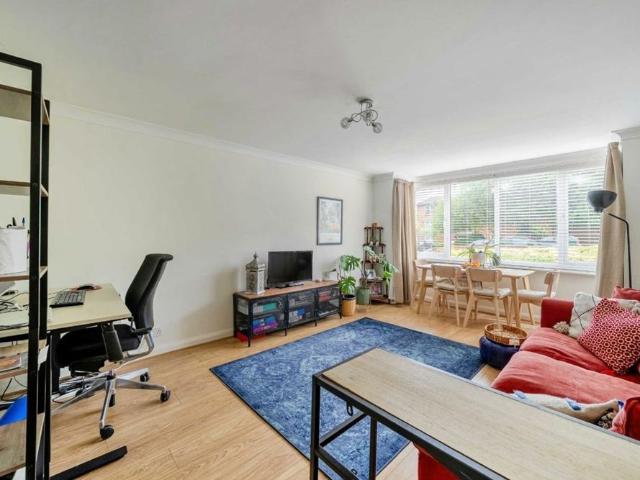 Apartment for rent in East Dulwich, Isle Of Man