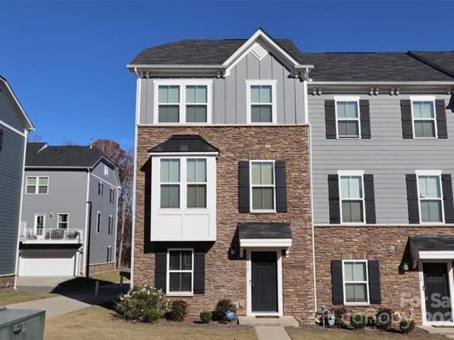 House for sale in Mecklenburg, North Carolina