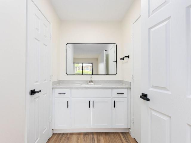 Apartment for rent in Hennepin, Minnesota