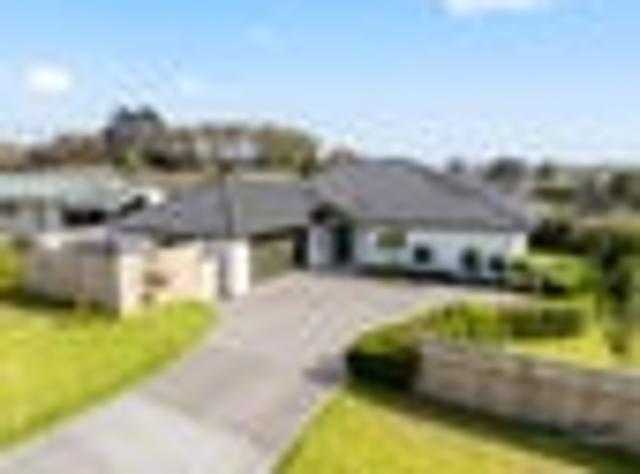 House for sale in Awhitu