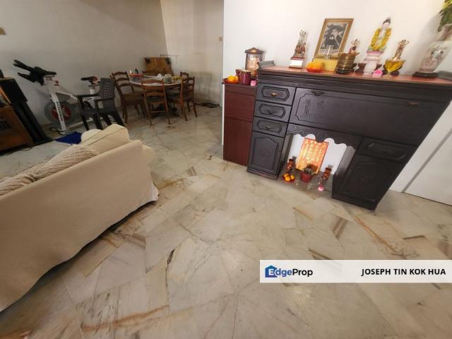 House for sale in Country Heights Damansara, Kuala Lumpur
