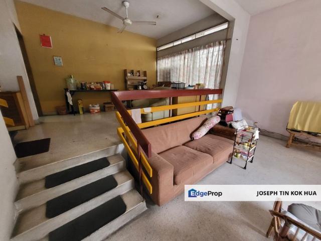 House for sale in Country Heights Damansara, Kuala Lumpur