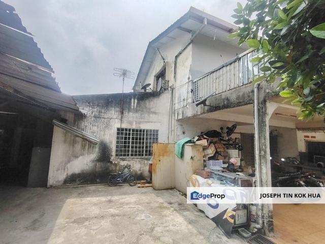 House for sale in Country Heights Damansara, Kuala Lumpur
