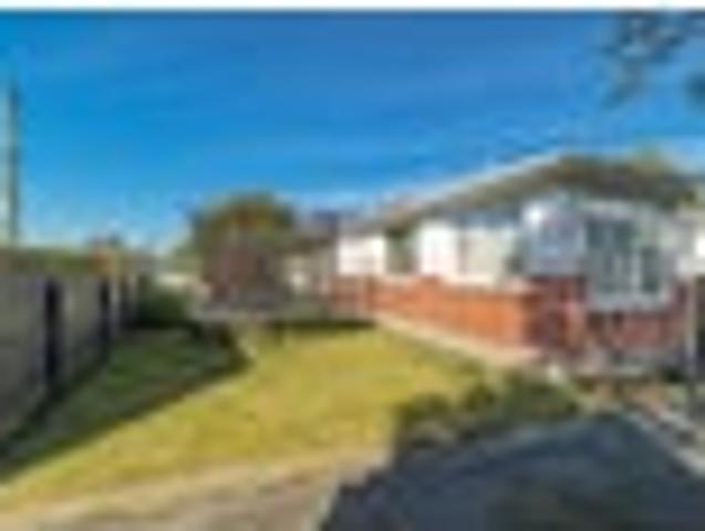 House for sale in Chaslands, Canterbury