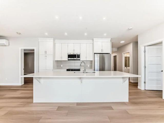 Apartment for rent in Springbank Hill, Calgary