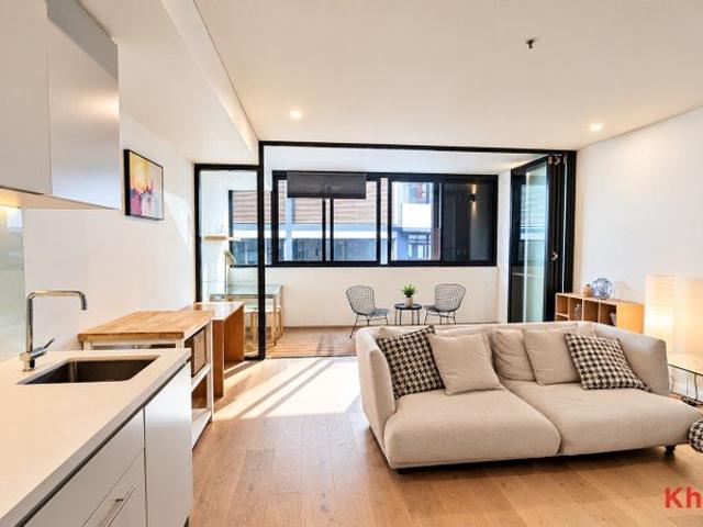 Apartment for rent in Lower North Shore, Sydney
