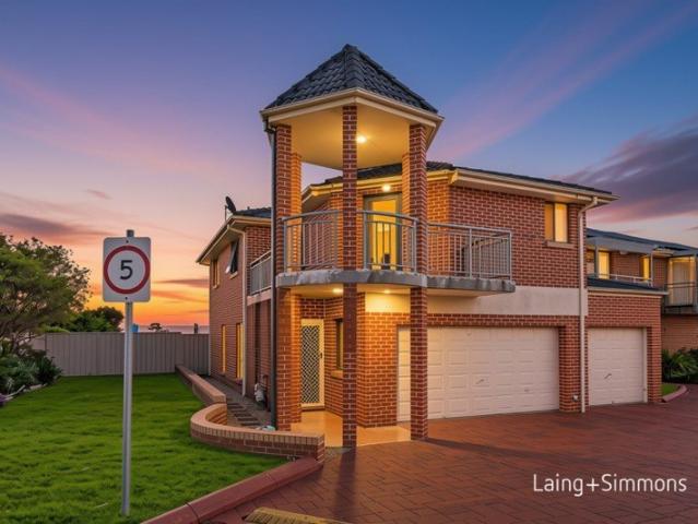 Townhouse for sale in Sydney, New South Wales
