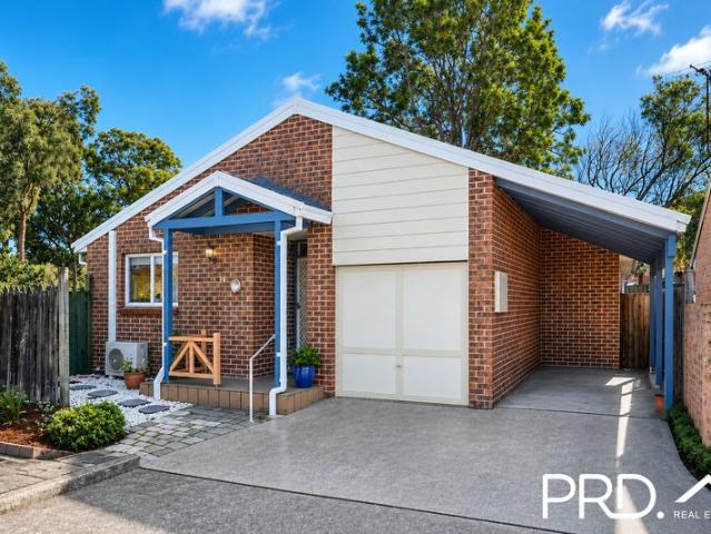 Villa for sale in Sydney, New South Wales