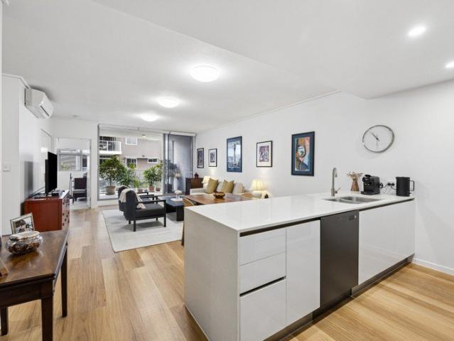 Apartment for sale in Fernbrook, Queensland