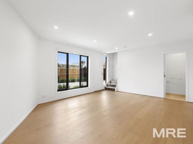 Townhouse for rent in Camerons Creek, Victoria