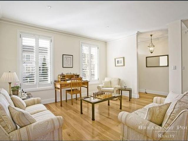 Townhouse for rent in Sydney, New South Wales