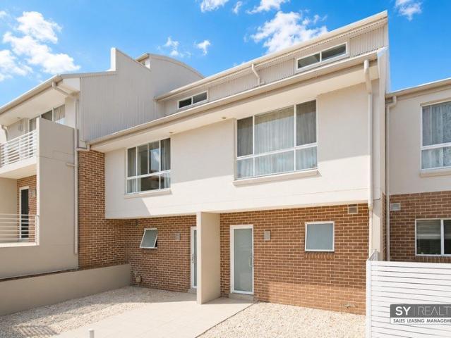 Townhouse for sale in Sydney, New South Wales