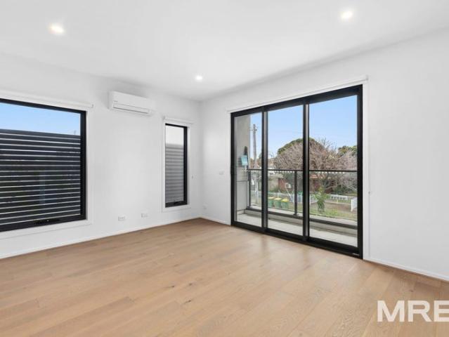 Townhouse for rent in Camerons Creek, Victoria