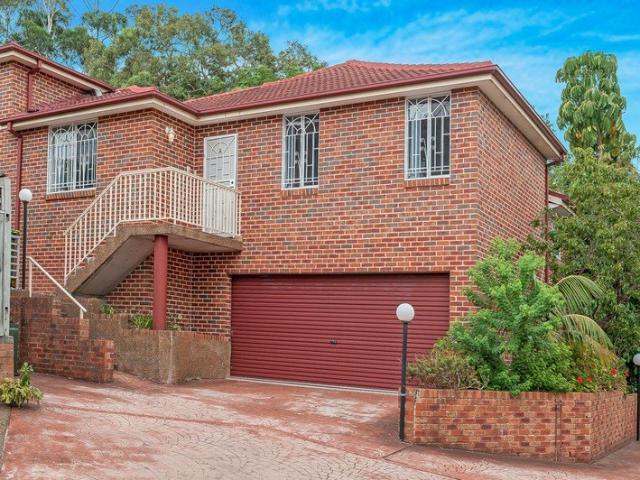 Townhouse for rent in Sydney, New South Wales