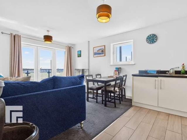 Apartment for rent in Leckwith, Cardiff