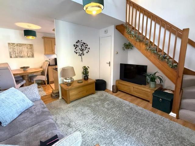 House for rent in Knaphill, Woking