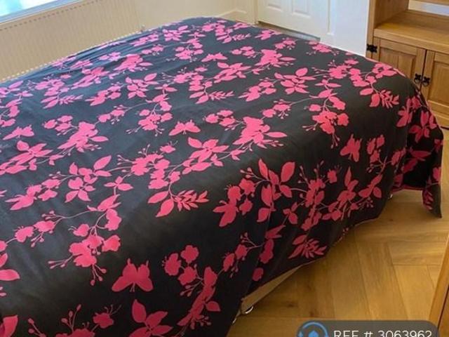 House for rent in London Borough of Bexley, Greater London