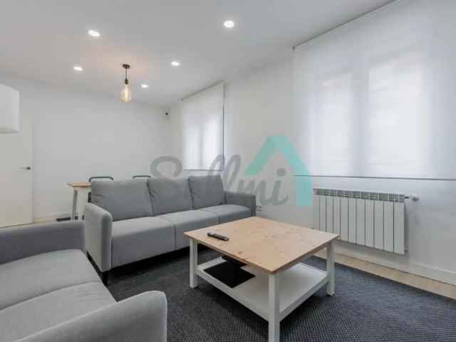 Apartamento en alquiler en La Tenderina, Oviedo