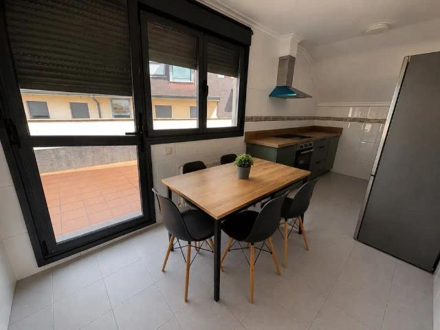 Apartamento en alquiler en Montenuño, Oviedo