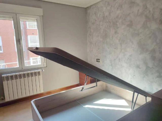 Apartamento en alquiler en El Milán, Oviedo