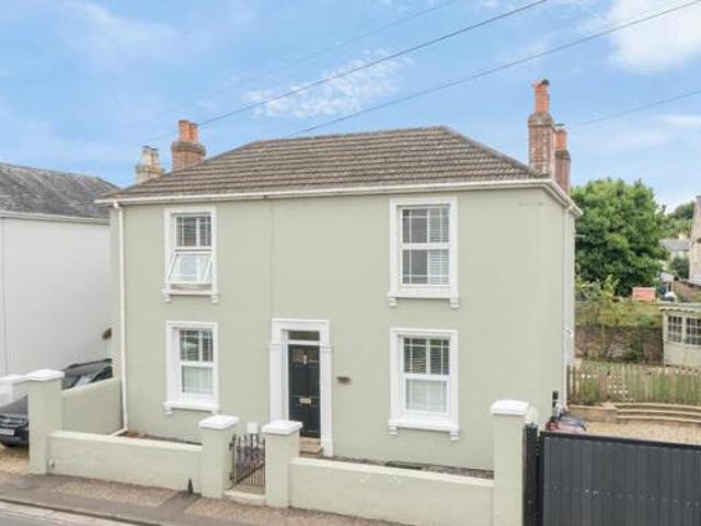 House for sale in Oving, Chichester