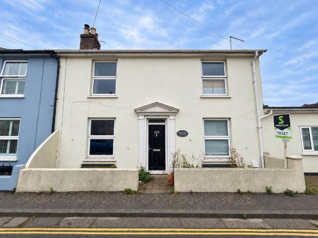 Room for rent in Chichester, Littlecote