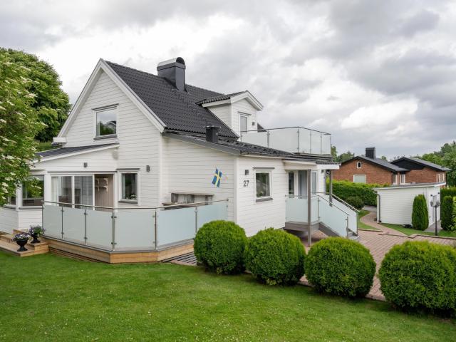 Villa till salu i Mark