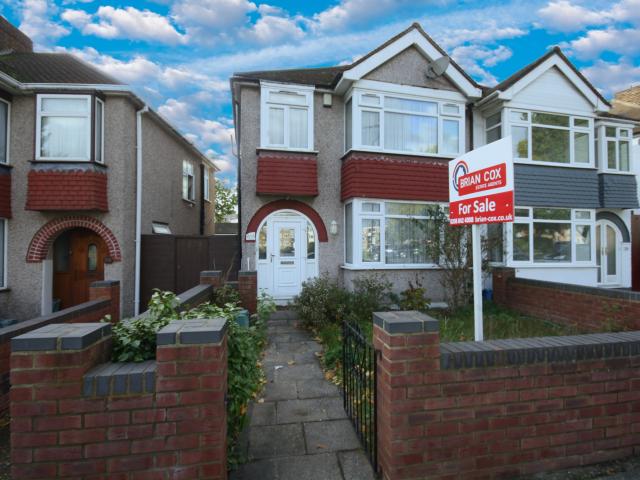 Apartment for rent in London Borough of Ealing, Greater London