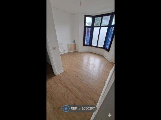 Apartment for rent in Goldthorn Hill, West Midlands