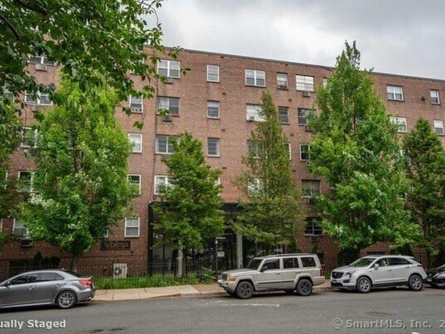 Condo for sale in Hartford