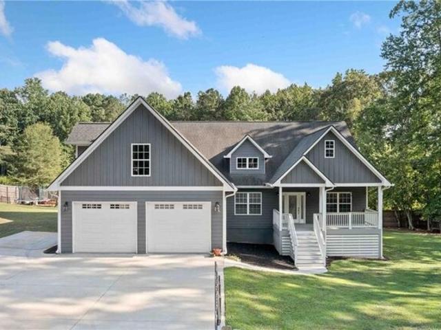 House for sale in Canton