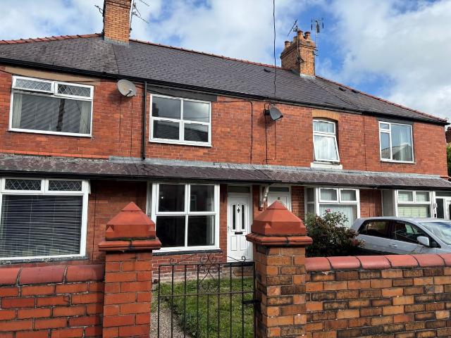 Apartment for rent in Penycae, Wales
