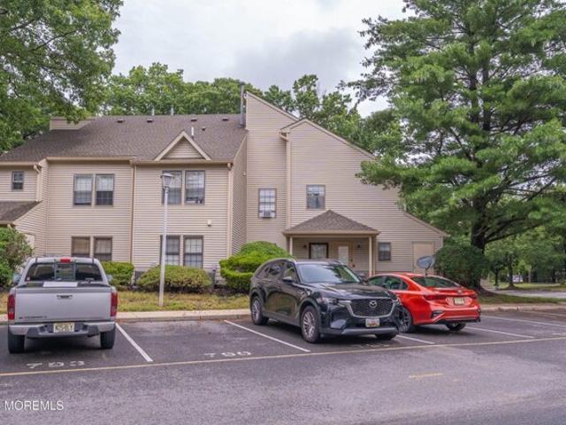 Condo for sale in Jackson
