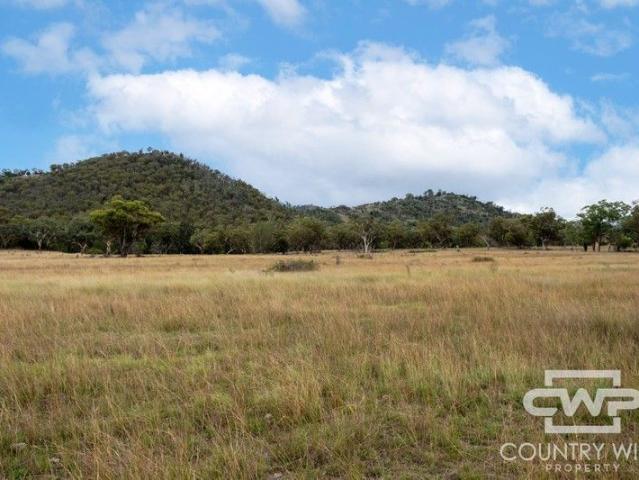 Cottage for sale in Emmaville, New South Wales