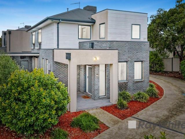Townhouse for sale in Camerons Creek, Victoria