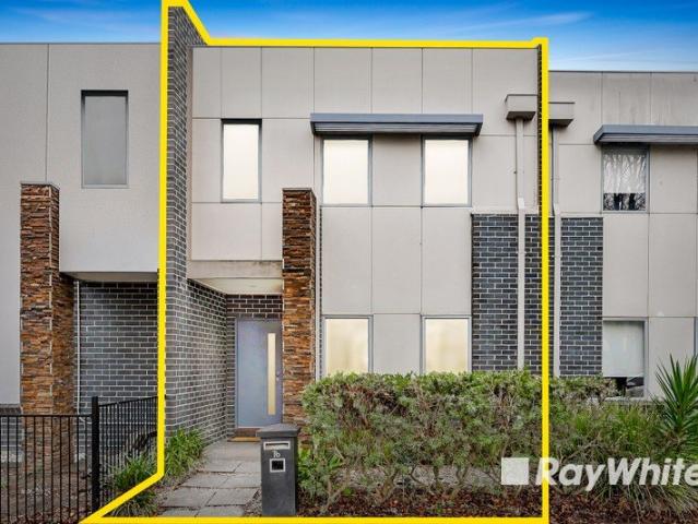 Townhouse for sale in Camerons Creek, Victoria