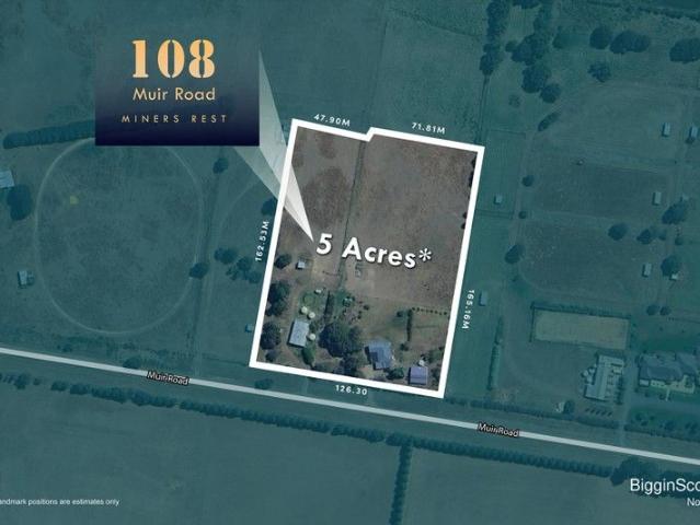 Cottage for sale in Ballarat, Victoria