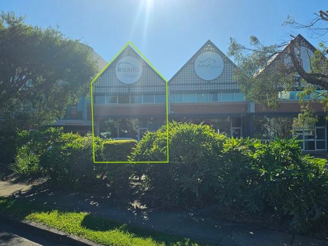 Office for rent in Toombul, Queensland
