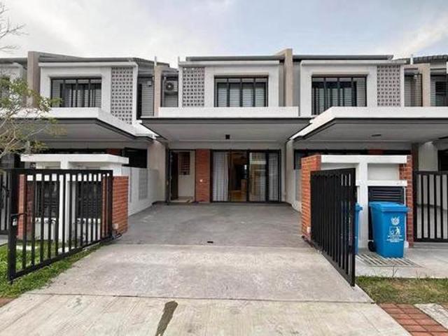 Terraced House for sale in Tanjong Sepat, Selangor