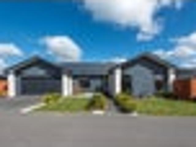 House for sale in Chaslands, Canterbury